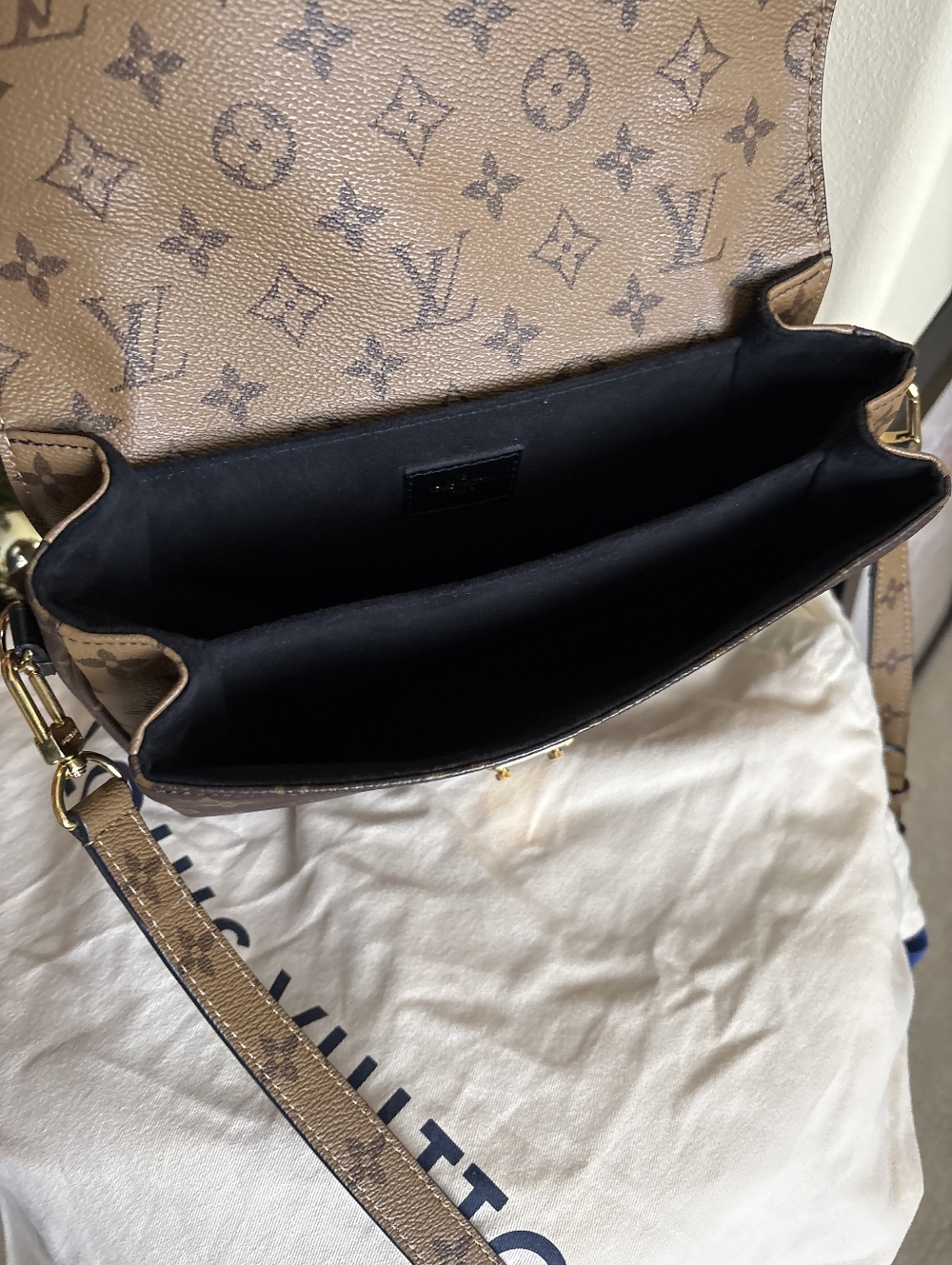 Louis Vuitton Pochette Metis Reverse - Picture 6 of 7
